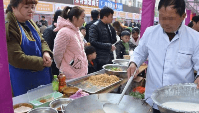 小巷中的隐藏美食宝藏，最新豆腐摊位转让探秘