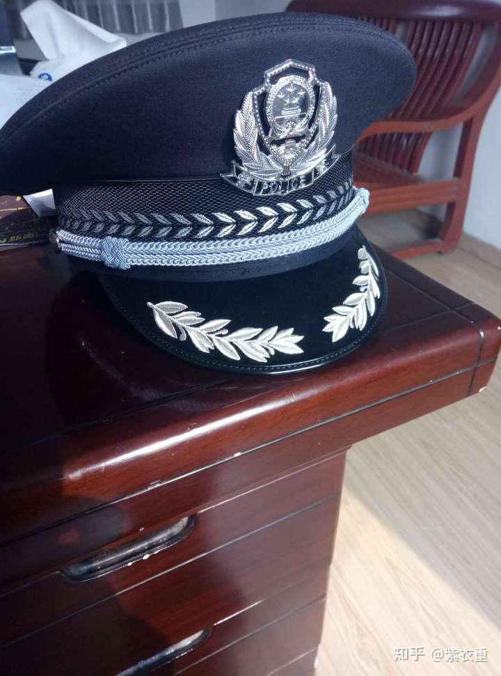 最新警帽上的麦穗,荣誉与责任的象征
