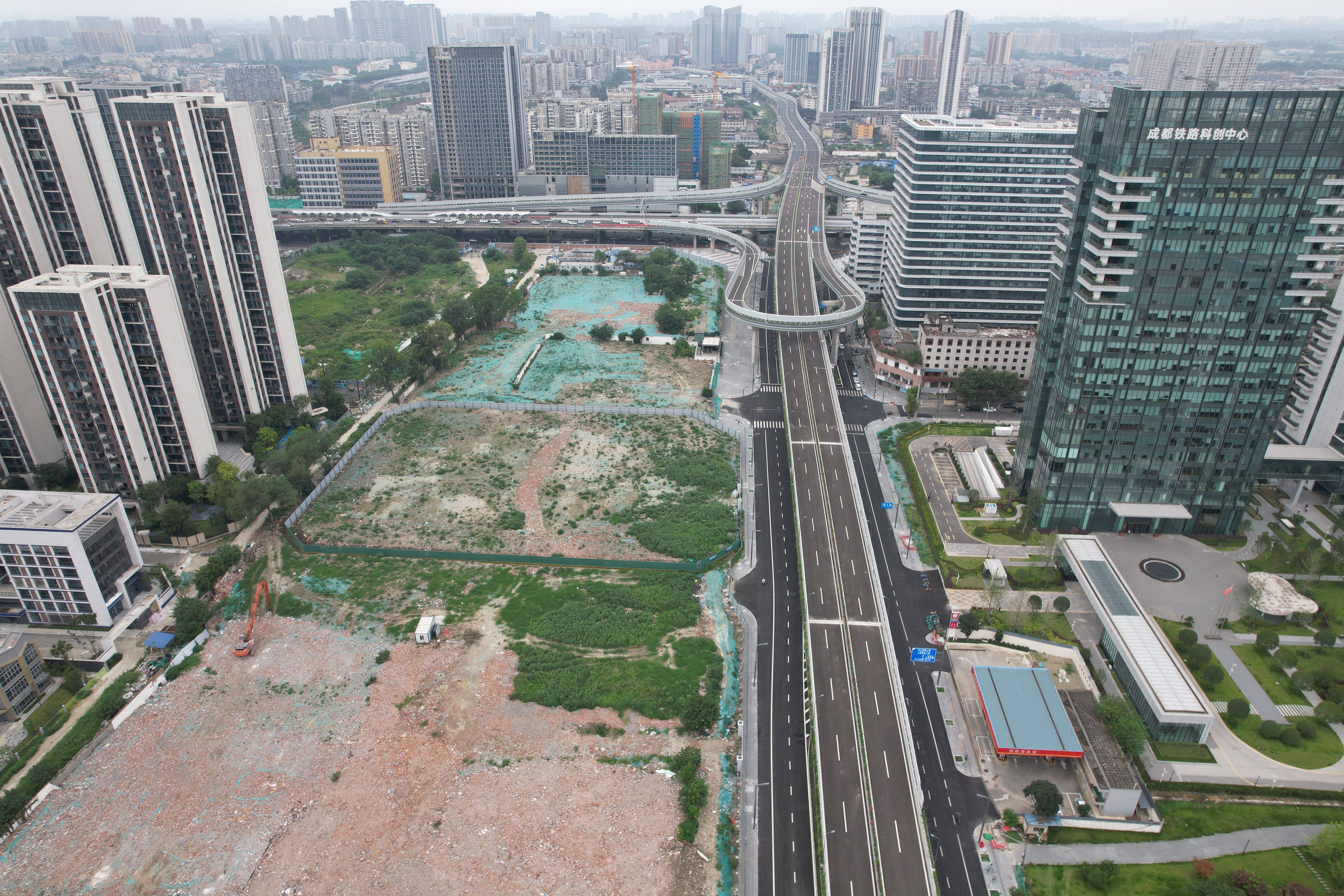 成都商贸大道新篇章,自然美景的探索与最新发展动态