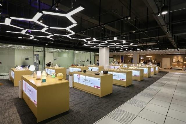 华为最新保密手机型号,自信与成就感的启示,展现科技革新风采