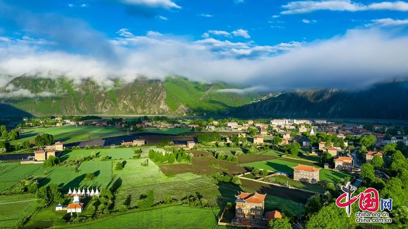 康定市最新绽放春天之旅,美丽之旅启程!