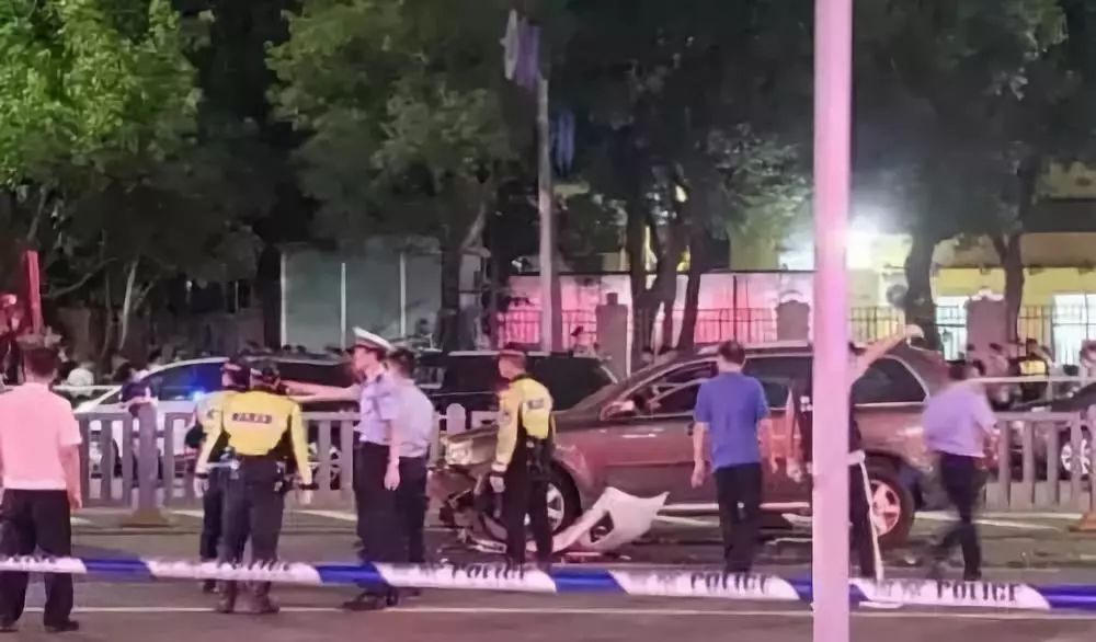 撞人群最新趋势,学习变革,自信闪耀的旅程