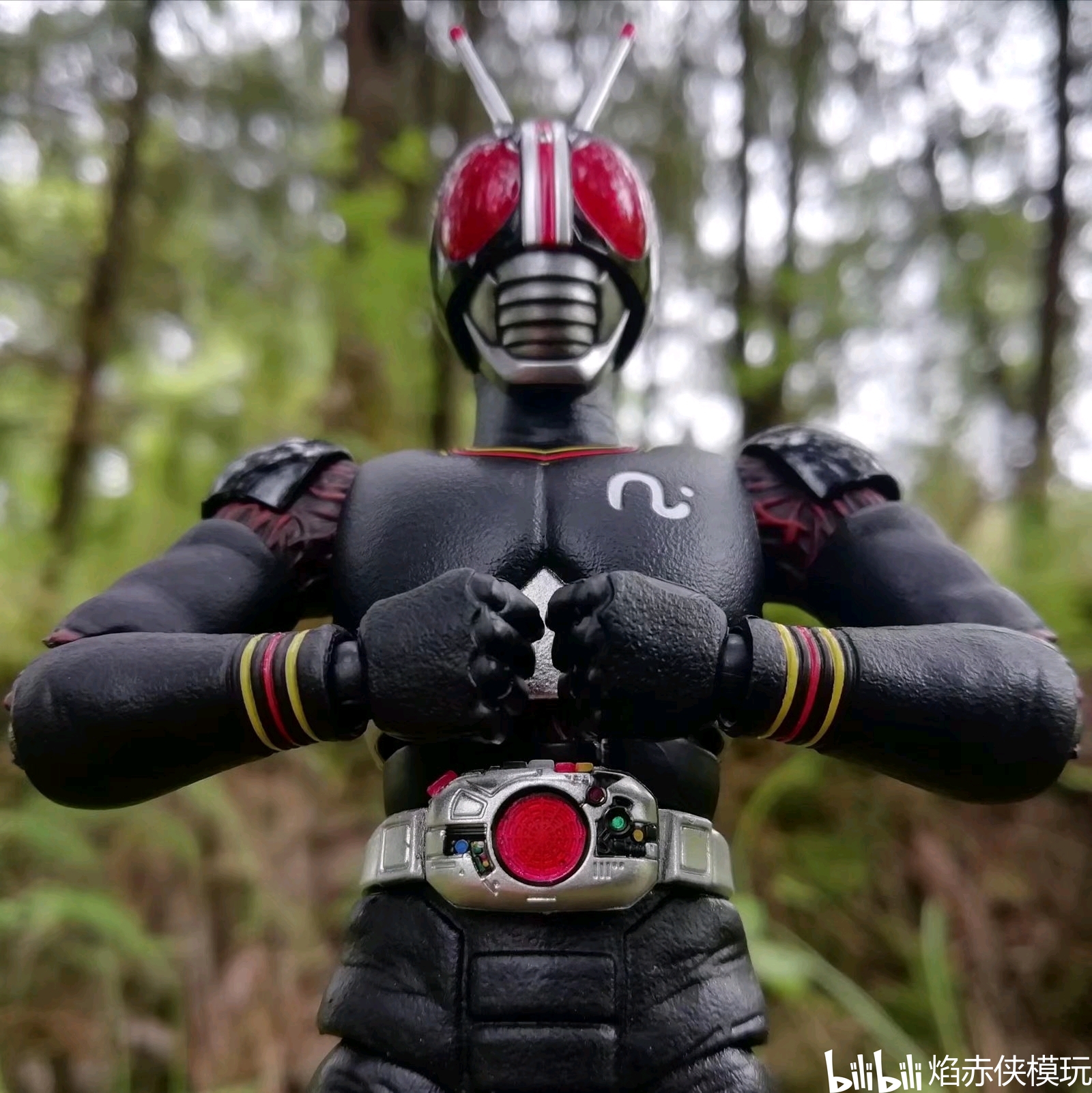 假面侠最新,城市英雄的日常趣事揭秘