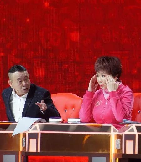 蔡明，岁月无声见证友情，演员日常与年龄之谜