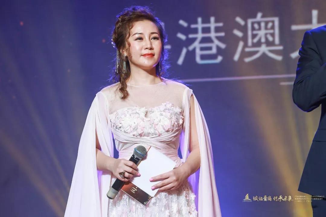 邱丽娜，探寻自然美景之旅，寻觅内心宁静的旅程
